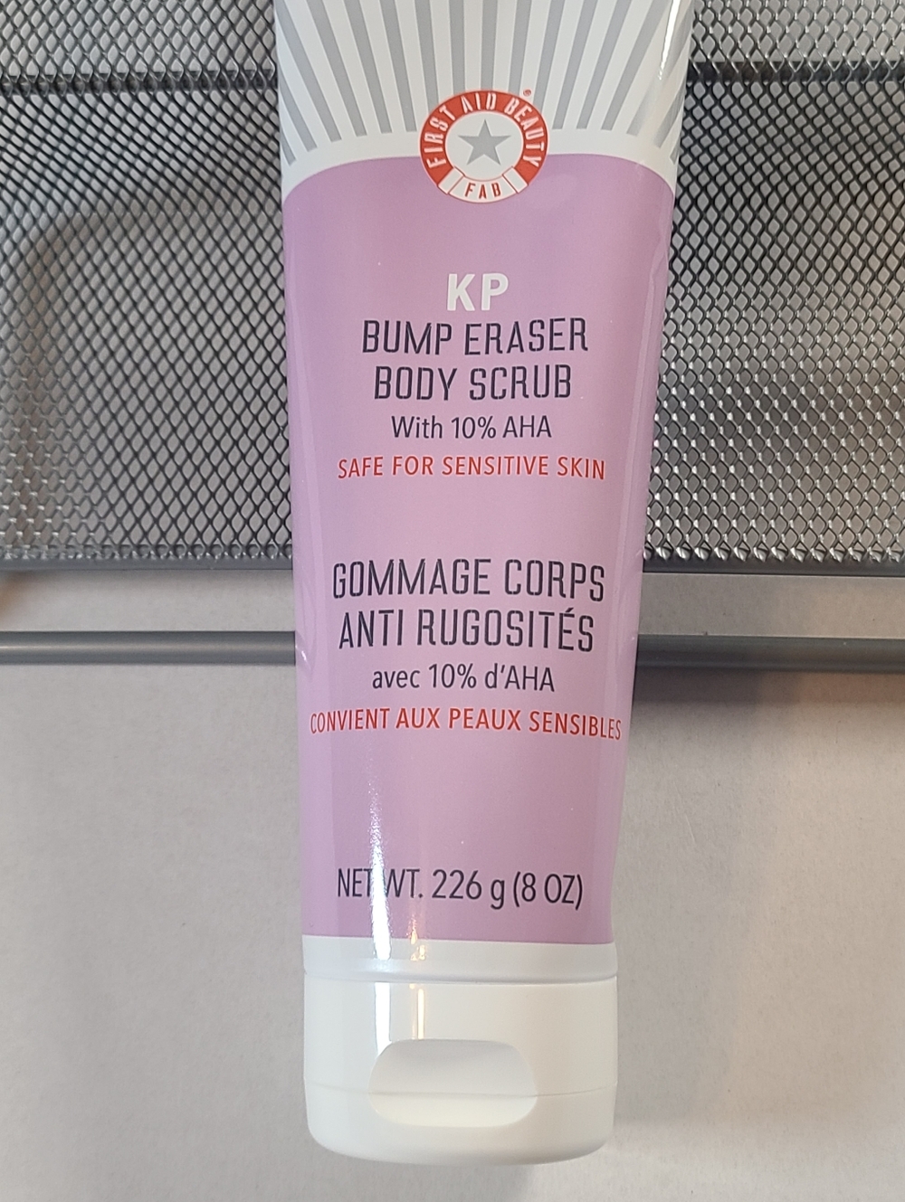 First Aid Beauty Bump Eraser Body Scrub W/ 10% AHA 8 Oz/226 G Sealed - Picture 3 of 8